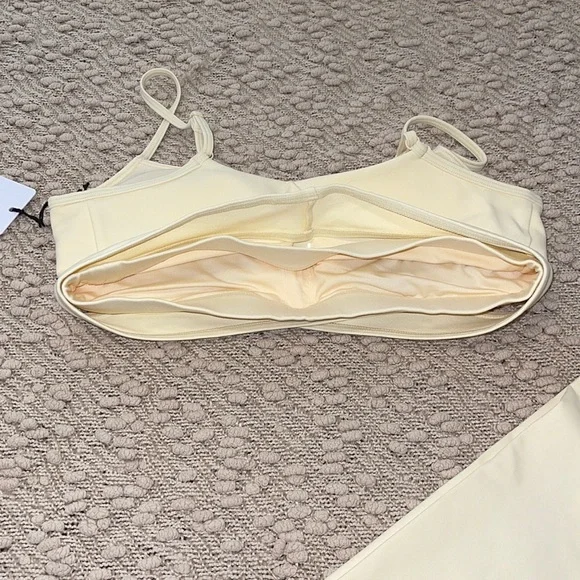 ALO Yoga Cream Set - Picture 4 of 5